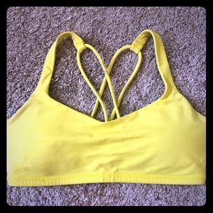 Lululemon size 6 sports bra